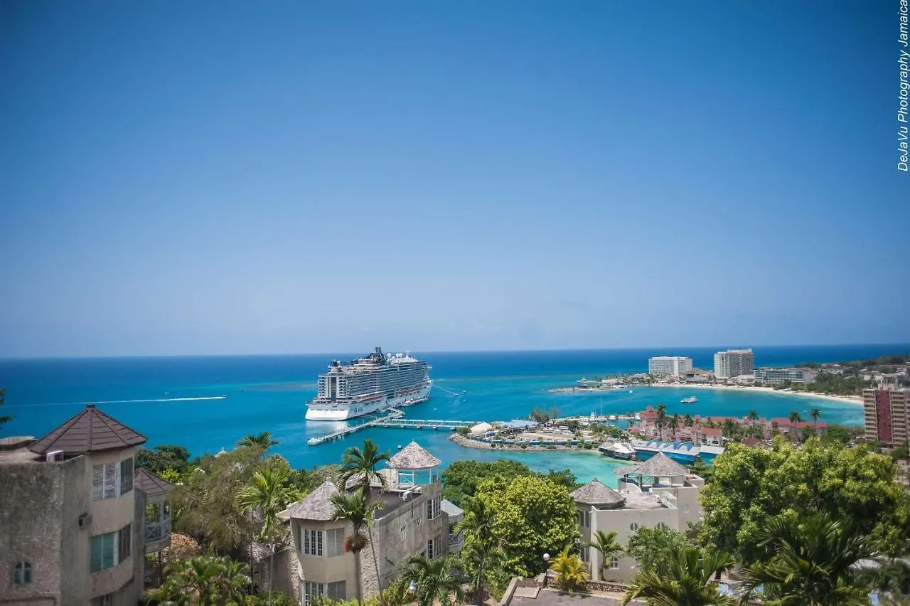 Ocean View 2 Bedroom At Columbus Heights أوشو ريوس